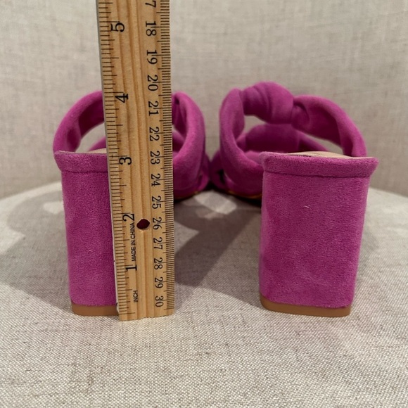 Torgeis New York Velvet/Suede Knotted Slides - Picture 7 of 7